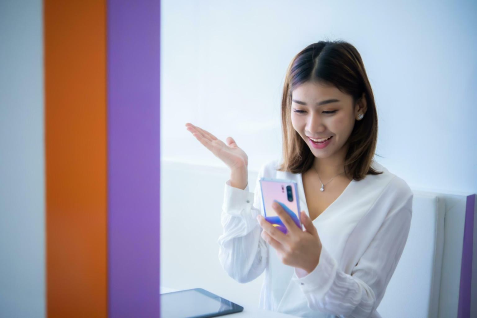 Technical SEO analysis workspace showing code optimization tools and performance metrics